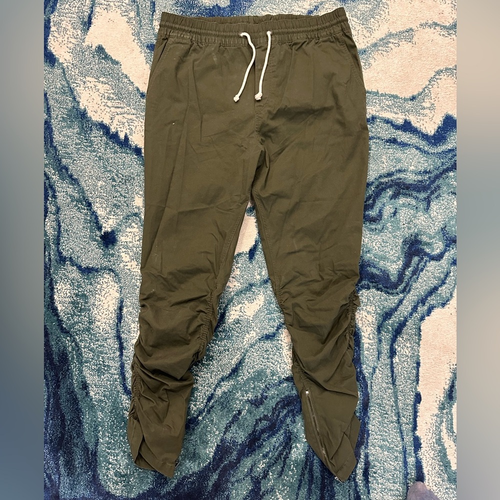 h&m army green khaki style jogger pants